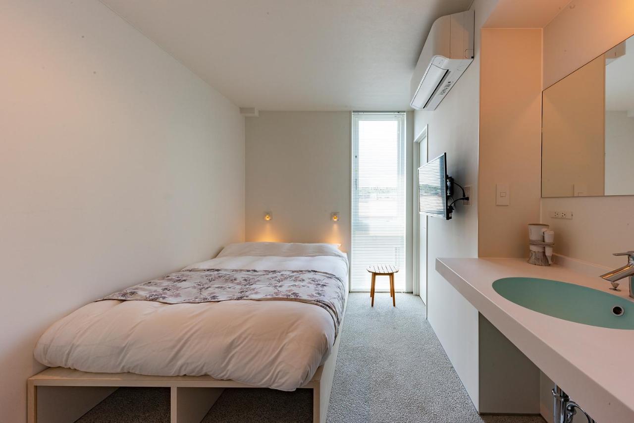 Plat Hostel Keikyu Kamakura Wave Екстер'єр фото