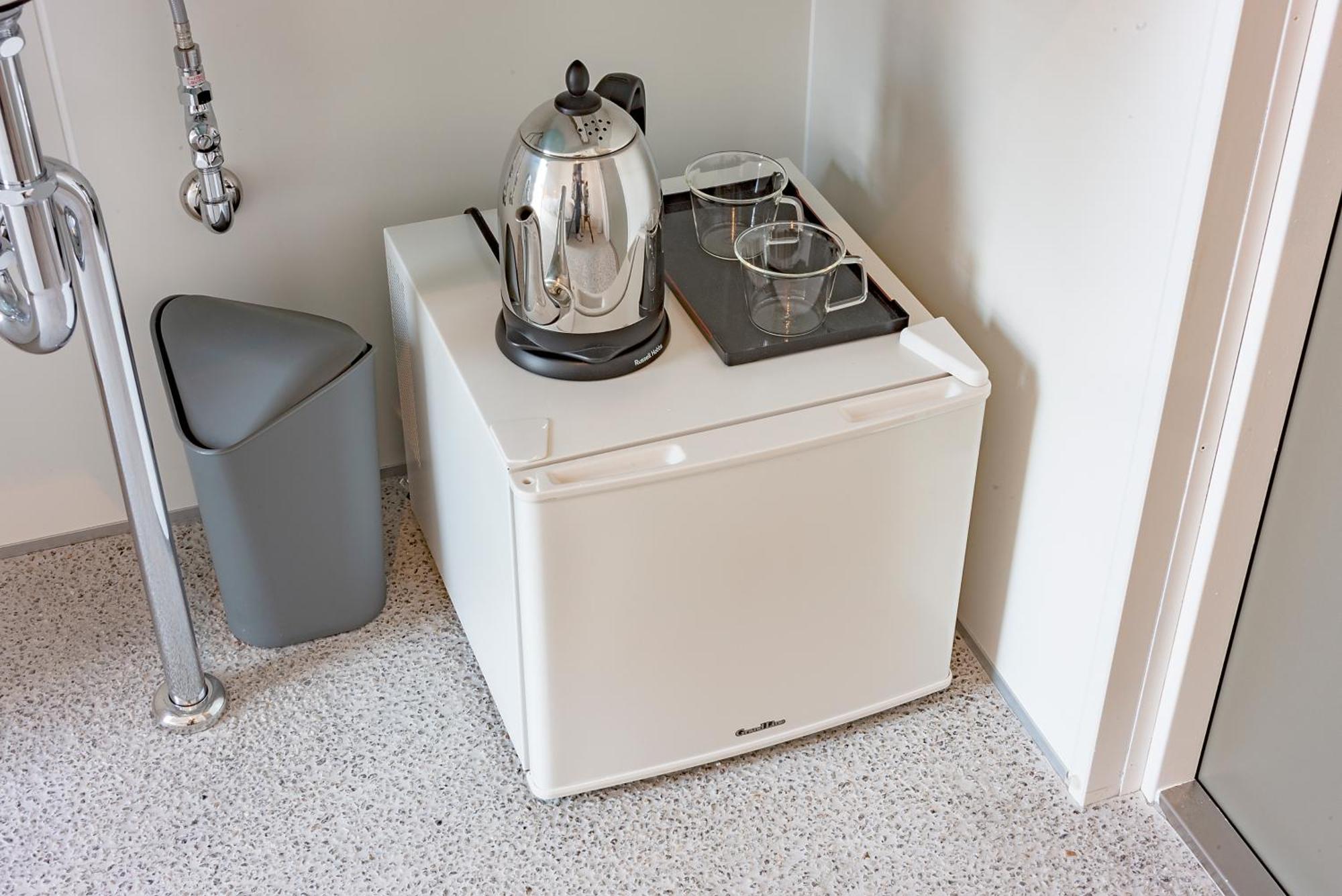 Plat Hostel Keikyu Kamakura Wave Екстер'єр фото