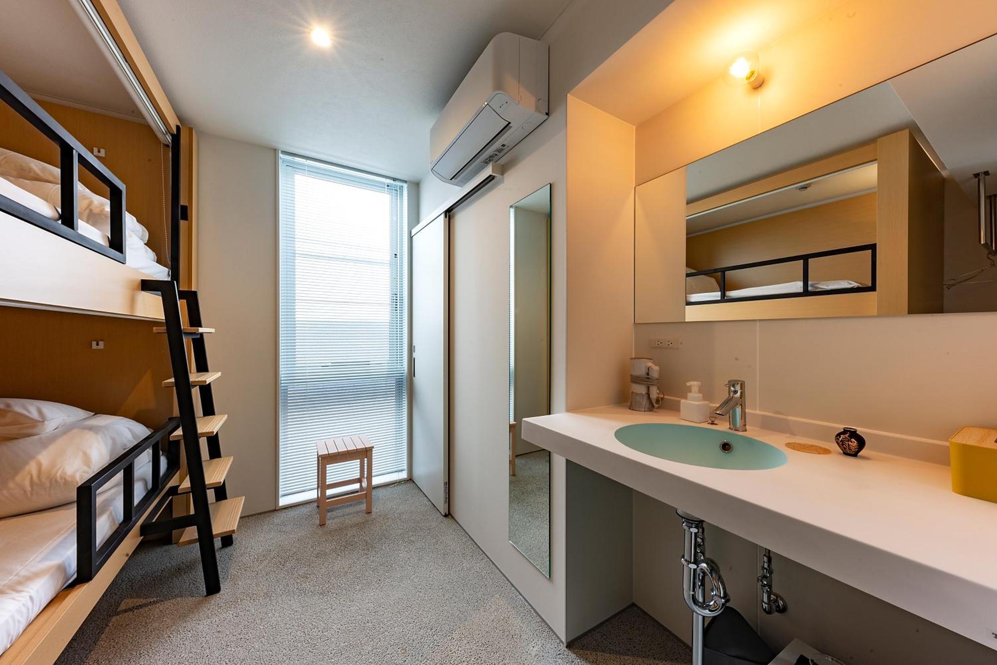 Plat Hostel Keikyu Kamakura Wave Екстер'єр фото